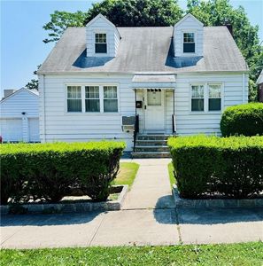 16 New Avenue, Yonkers, NY, 10704
