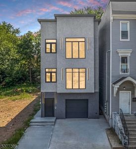 372 21St St, Irvington, NJ, 07111