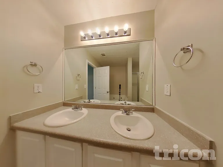 4757 Highpoint Way — Photo 10