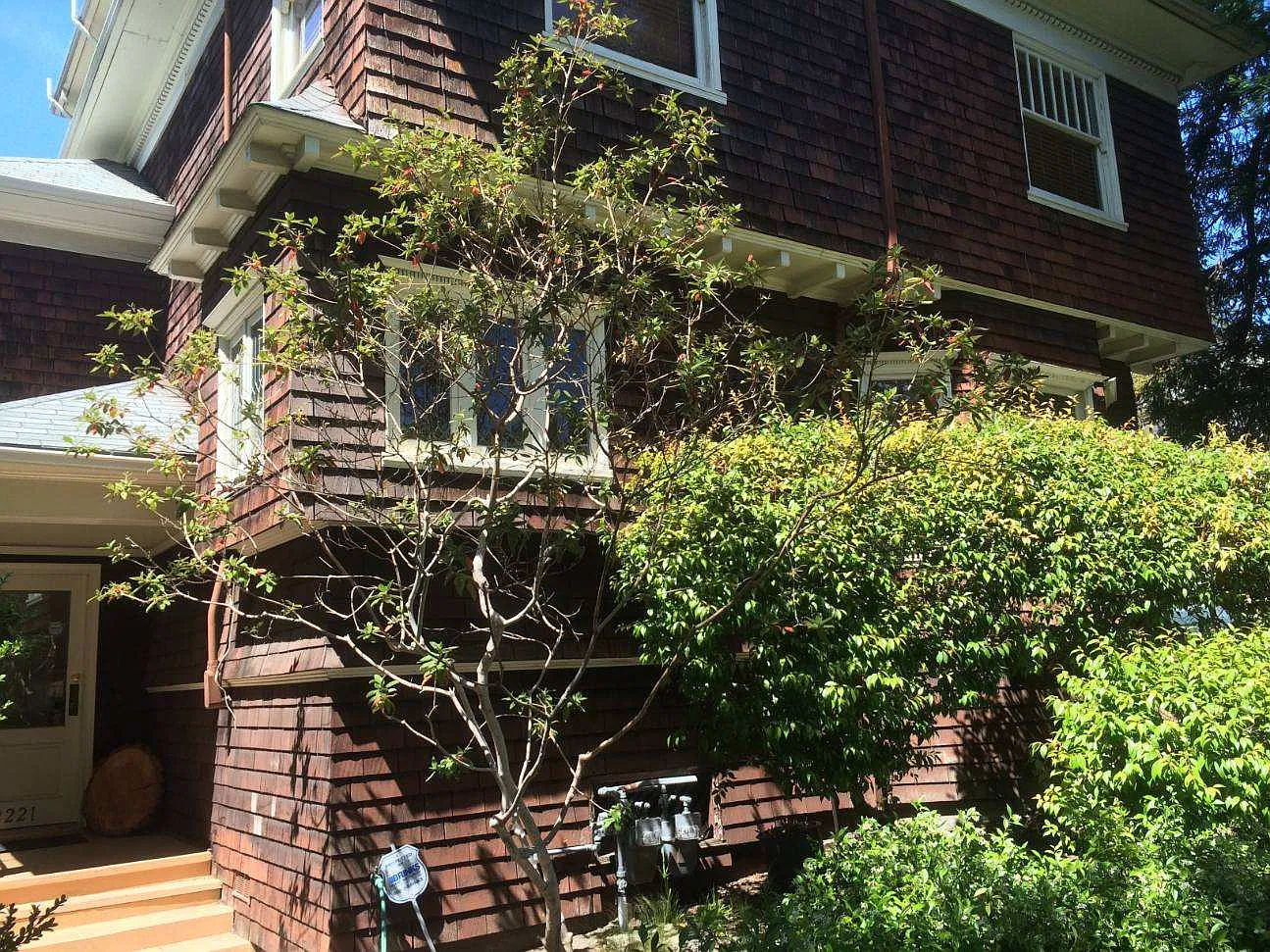 5 bed, 3000 sqft, $928 — Photo 3