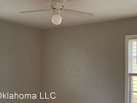 4th image of 1121 SW 51st St