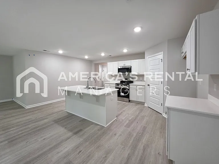 10319 Squires Way — Photo 26