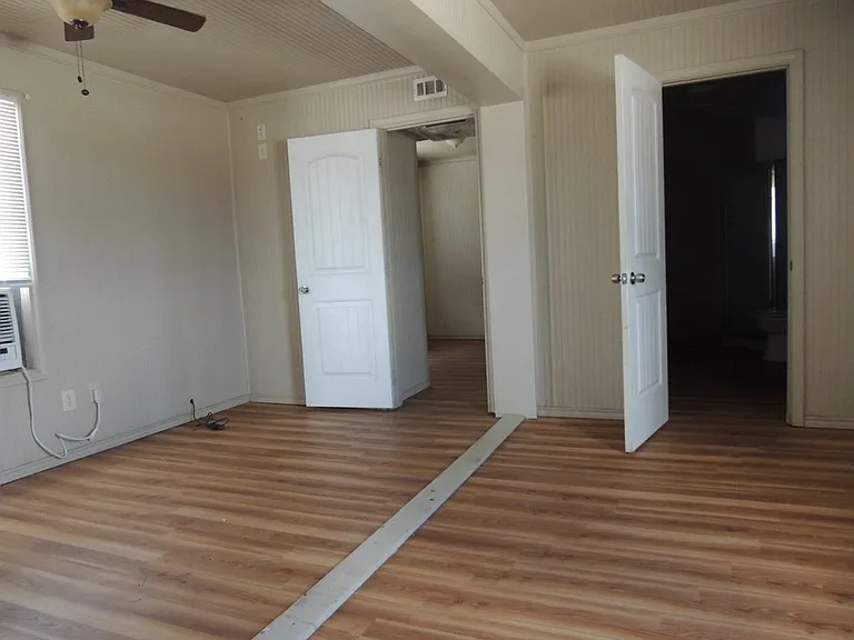 4403 S Faye Ave #F — Photo 6