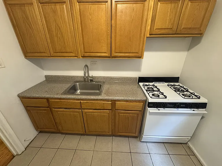 3215-3217 Hull Ave #2A — Photo 24