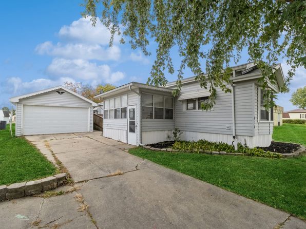 816 Brighton Dr