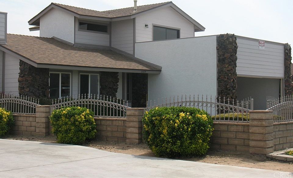 1st image of 13325 Country Club Dr