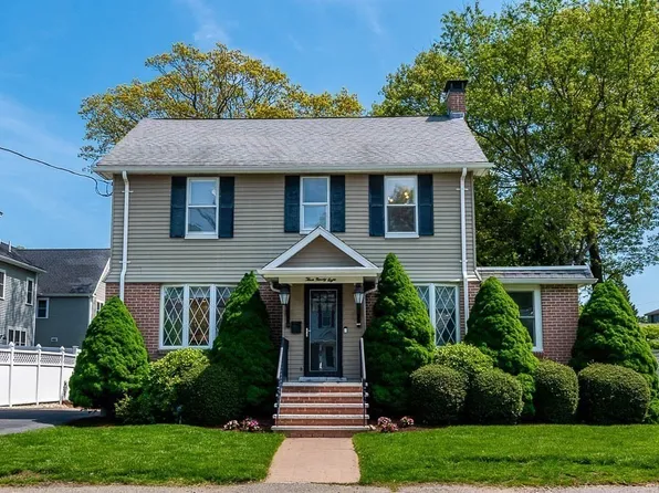 398 Mount Vernon St, Dedham, MA 02026