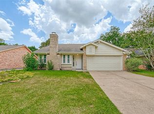 2302 Brook View Ln, Sugar Land, TX 77479