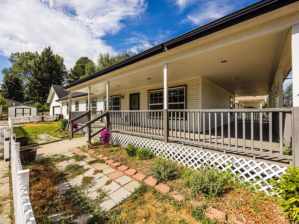 1st image of 1204 3rd Ave E