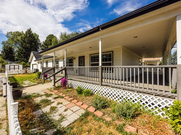 1204 3rd Ave E, Sheridan, WY 82801