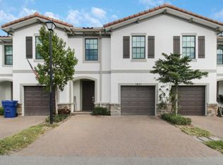 1010 Willow Pl, Riviera Beach, FL 33410