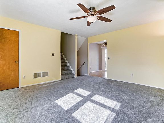 4th image of 8904 Canoe Dr