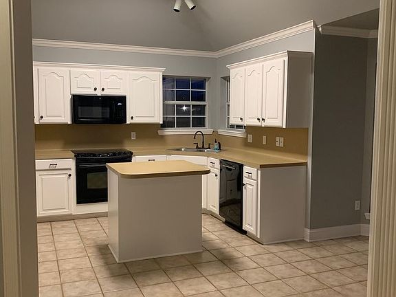 3rd image of 5756 Gold Crest Dr