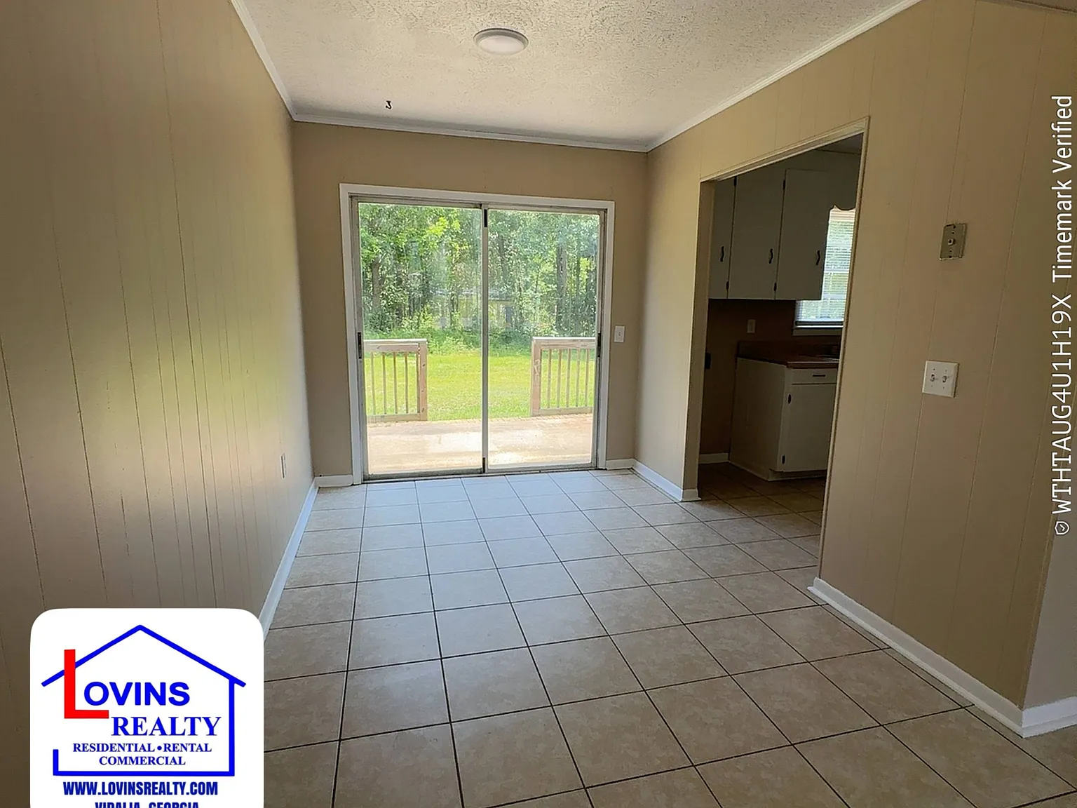 Hart -216 Arlington Dr. - 216 — Photo 3