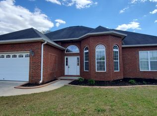 227 Loudon Hill Dr, Warner Robins, GA
