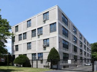 1015 Whalley Ave, New Haven, CT 06515