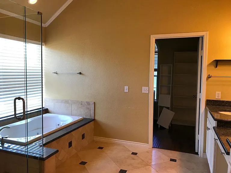 2713 Sowerby Dr — Photo 9