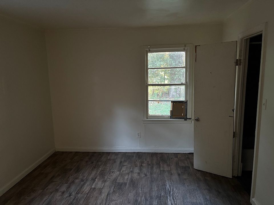 2nd image of 309 N 21st St