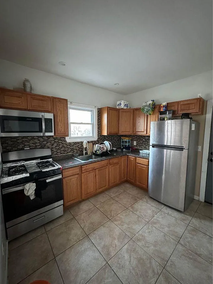 1 bed, 400 sqft, $600 — Photo 2