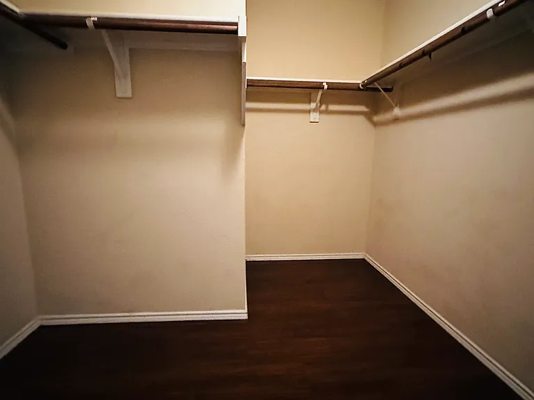 3916 Jeanette Ln — Photo 6