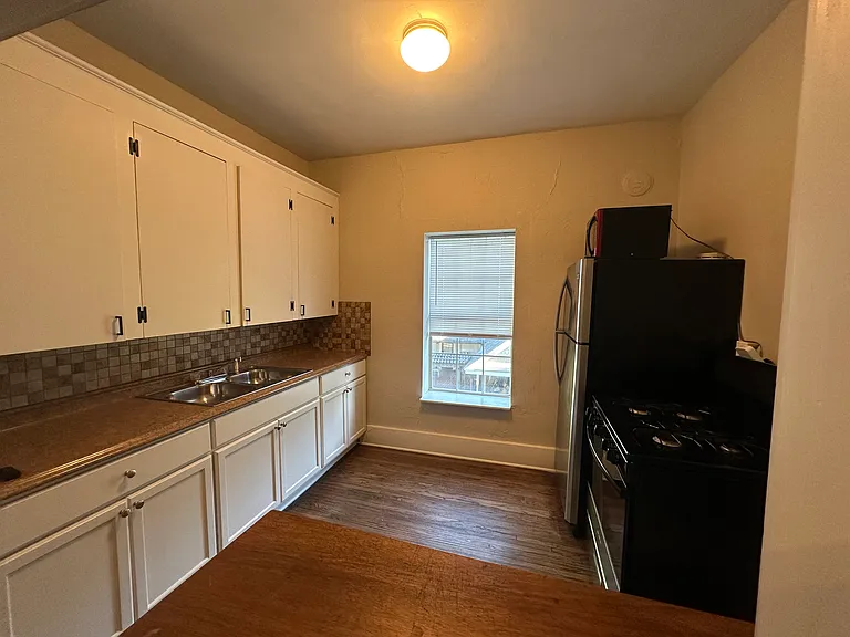 1307 S Elwood Ave #8 — Photo 15