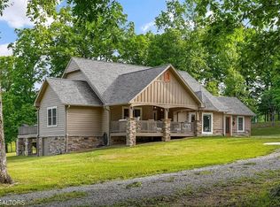 2366 Mayland Rd, Crossville, TN 38571