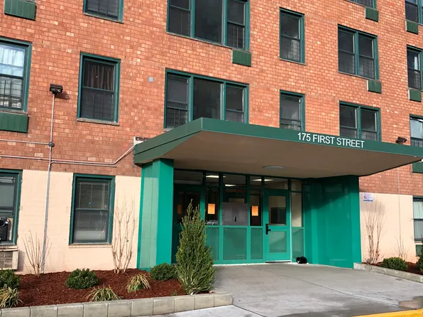 Garden Spires Apartments