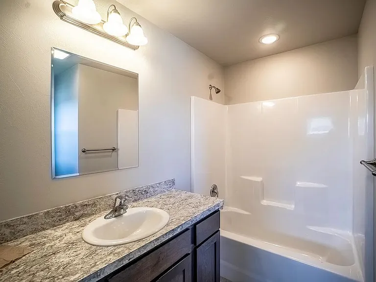 1300 Bunson Blvd — Photo 18