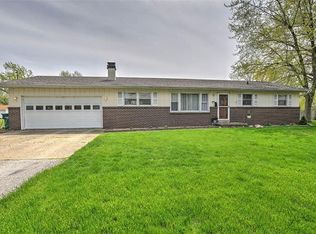 7 Josephine Dr, Decatur, IL 62526