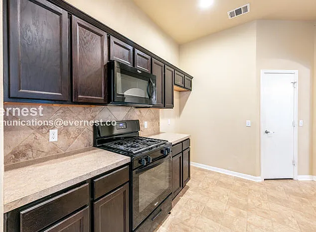 120 Jim Dandy Dr — Photo 4