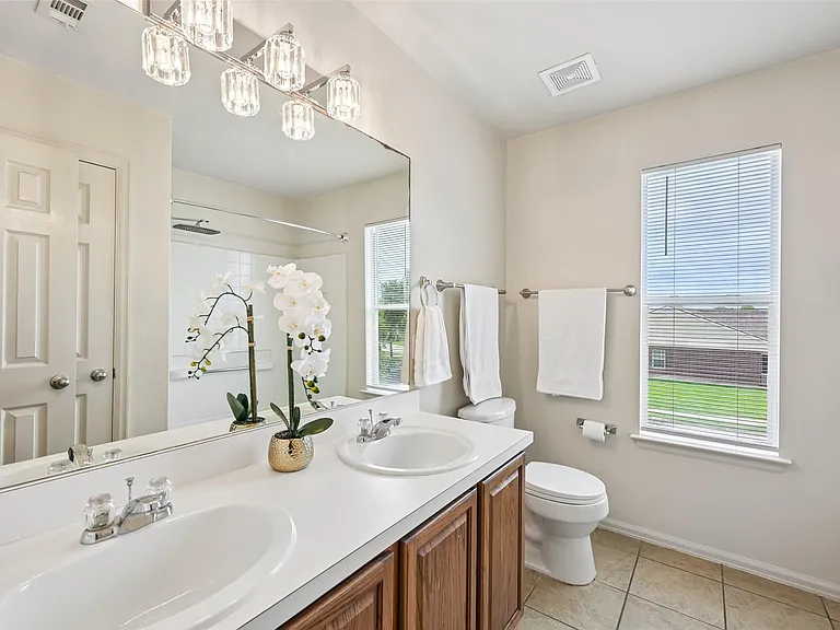 364 Hometown Pkwy — Photo 24