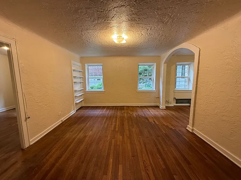 King Edward Annex Apartments — Photo 46
