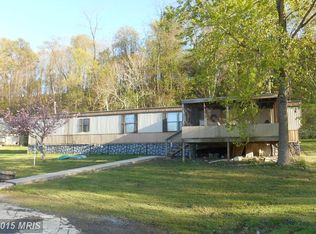 9 Meadow Bluff Ln, Kearneysville, WV 25430