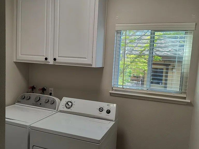 6805 Castillo Ct — Photo 31