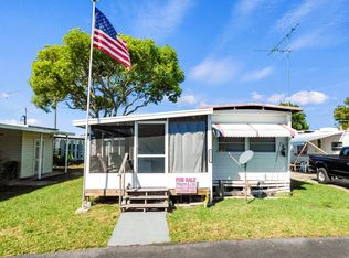 6111 Creston St, Zephyrhills, FL 33542