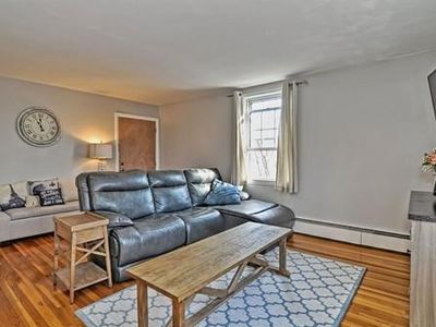 60 Vinton St APT 3, Melrose, MA, 02176