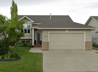 198 Lindsay Ave, Red Deer, AB T4R3P7