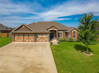 745 Harrison St, Pea Ridge, AR 72751