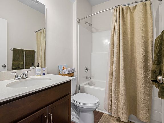 4th image of 651 McCorkle Place