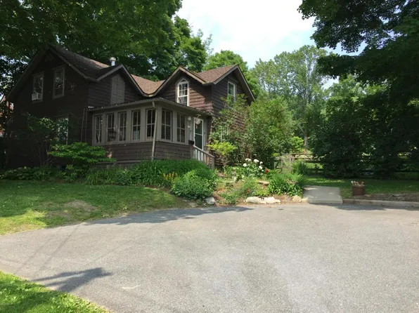 180 Laurel St, Lee, MA 01238