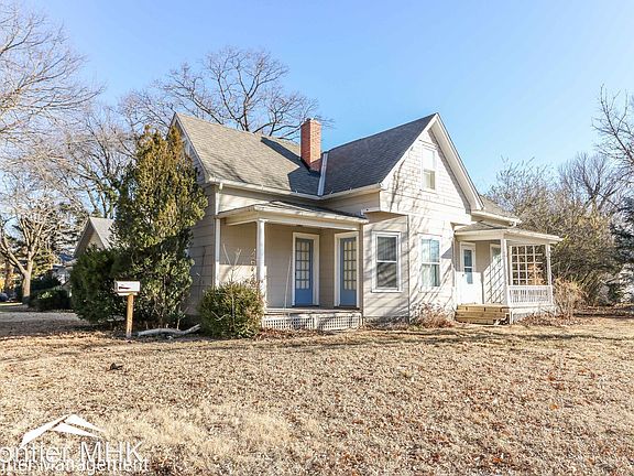 2nd image of 829 Kearney St #829