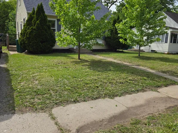 723 N Armstrong Ave, Litchfield, MN 55355
