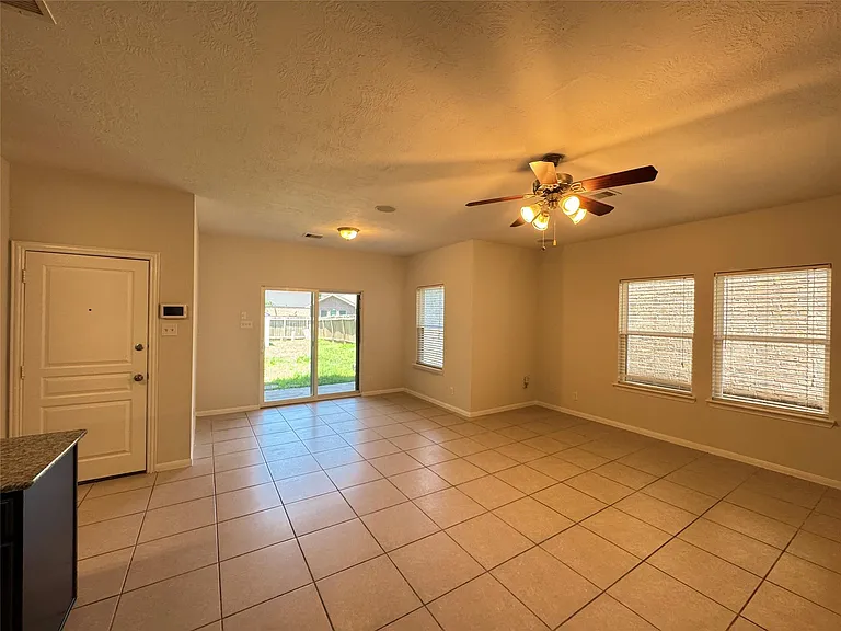 8107 Gran Villa Dr — Photo 14