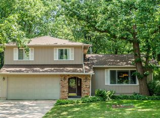 4634 Marsue Cir NE, Cedar Rapids, IA 52402