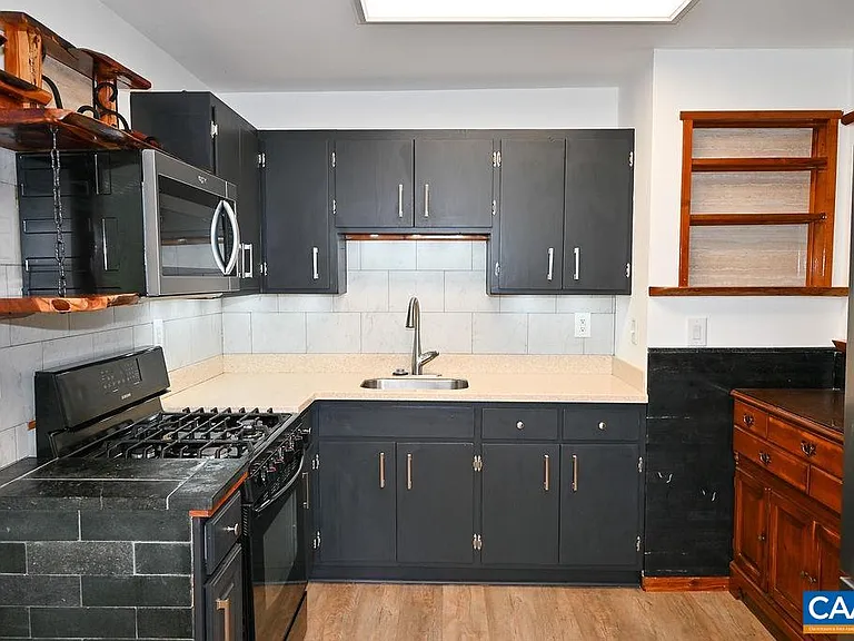 315 Caroline Ave — Photo 29