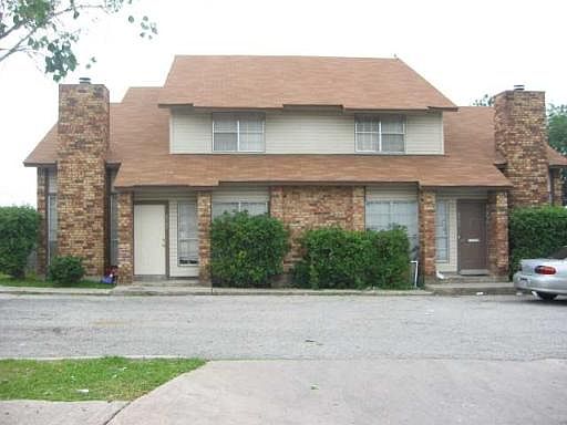 1st image of 6702-6708 WINDSOR HOLLOW DR