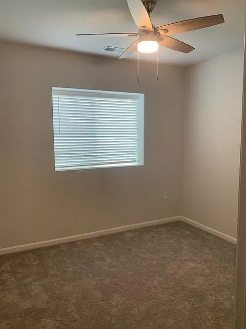 3 bed, 3.5 bath, 1818 sqft, $2,075 — Photo 4