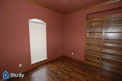 Library just off of foyer