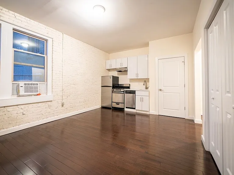 Magnolia Apartments — Photo 42