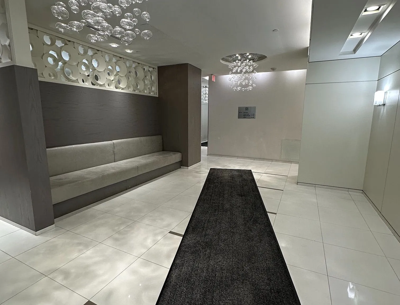 3 bed, $2,990 — Photo 3